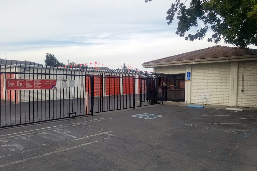 Public Storage | 1829 Webster St, Alameda, CA 94501, USA | Phone: (510) 764-8825