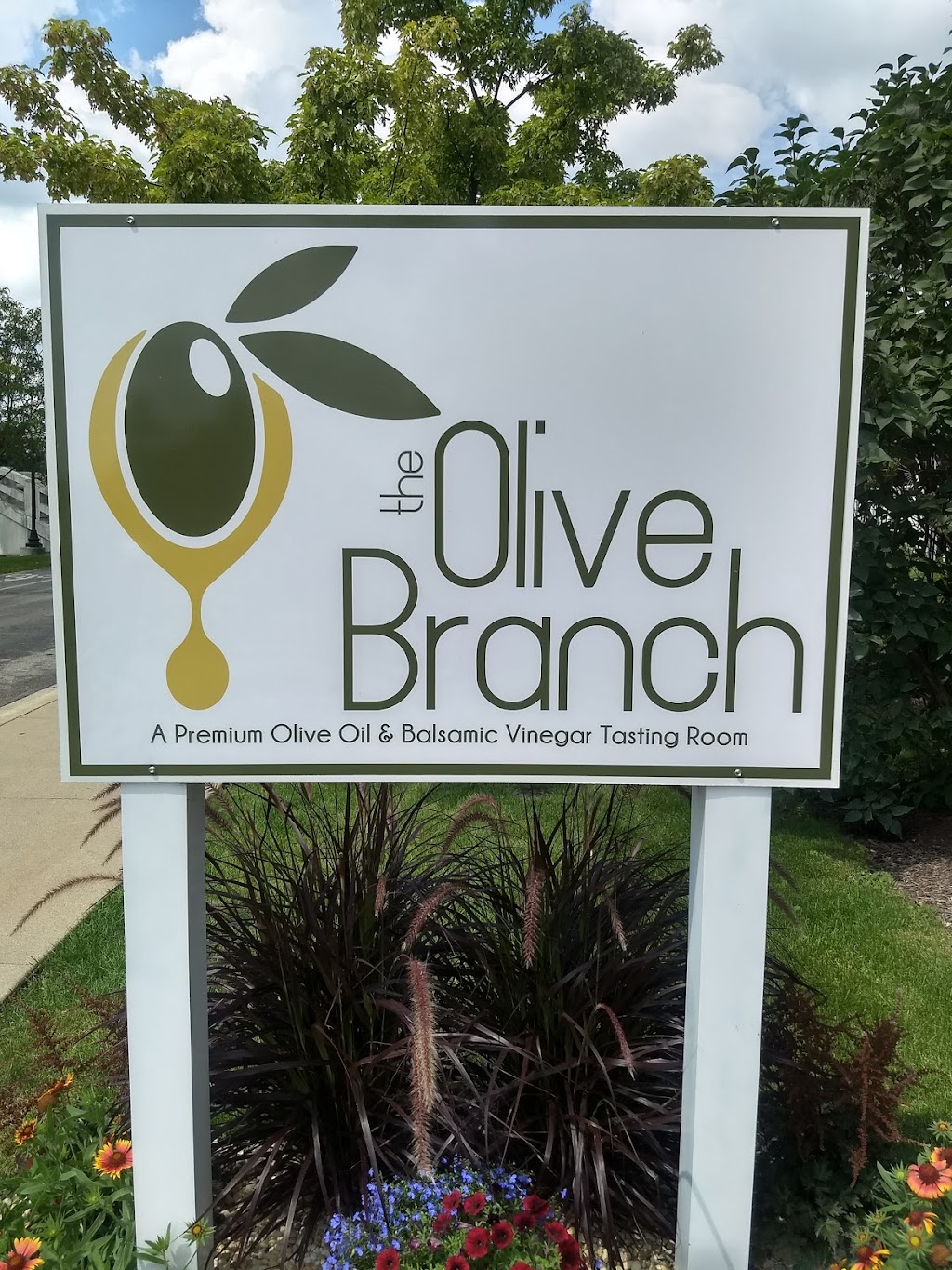 The Olive Branch | 1003 E Canal St, Winona Lake, IN 46590, USA | Phone: (574) 267-0636