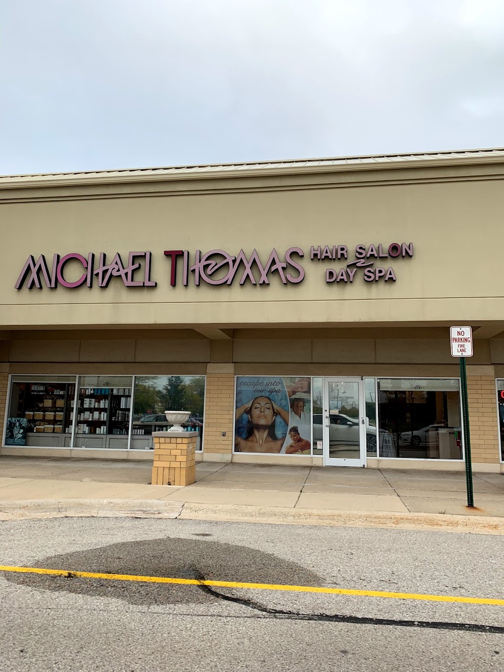 Michael Thomas Salon and Day Spa | 346 W Half Day Rd, Buffalo Grove, IL 60089, USA | Phone: (847) 913-5555