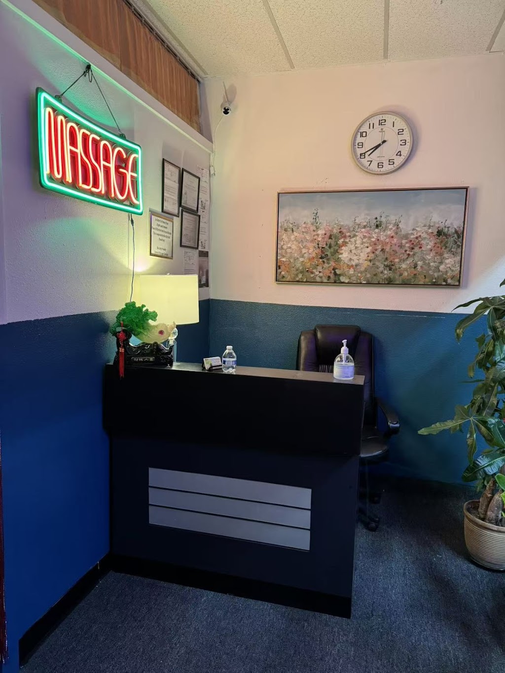 Moon Massage Spa | 1802 E Huntington Dr D, Duarte, CA 91010, USA | Phone: (626) 628-7700