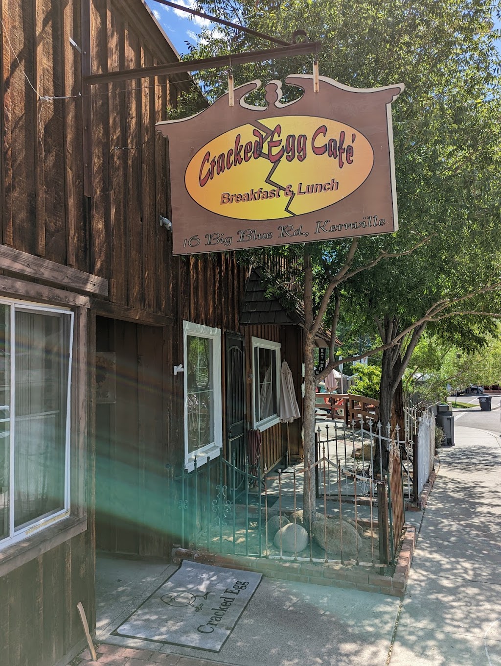 Cracked Egg Cafe | 16 Big Blue Rd, Kernville, CA 93238, USA | Phone: (760) 376-2185