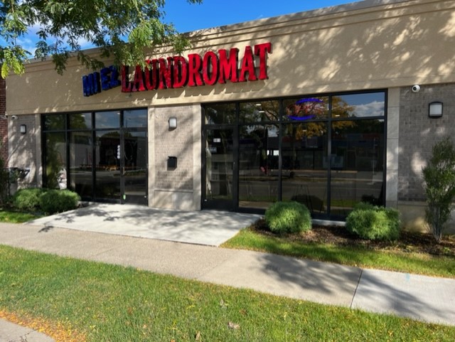 MI EZ LAUNDROMAT | 3811 Monroe St, Dearborn, MI 48124, USA | Phone: (313) 427-3389