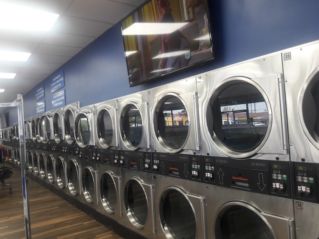 Laundromat Lavanderia | 7930 Eastern Ave, Bell Gardens, CA 90201, USA | Phone: (626) 817-6365