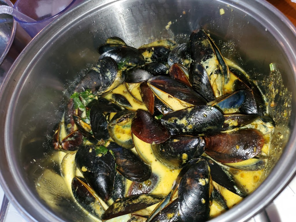 Mussels & More | 8001 5th Ave, Brooklyn, NY 11209, USA | Phone: (718) 680-3390