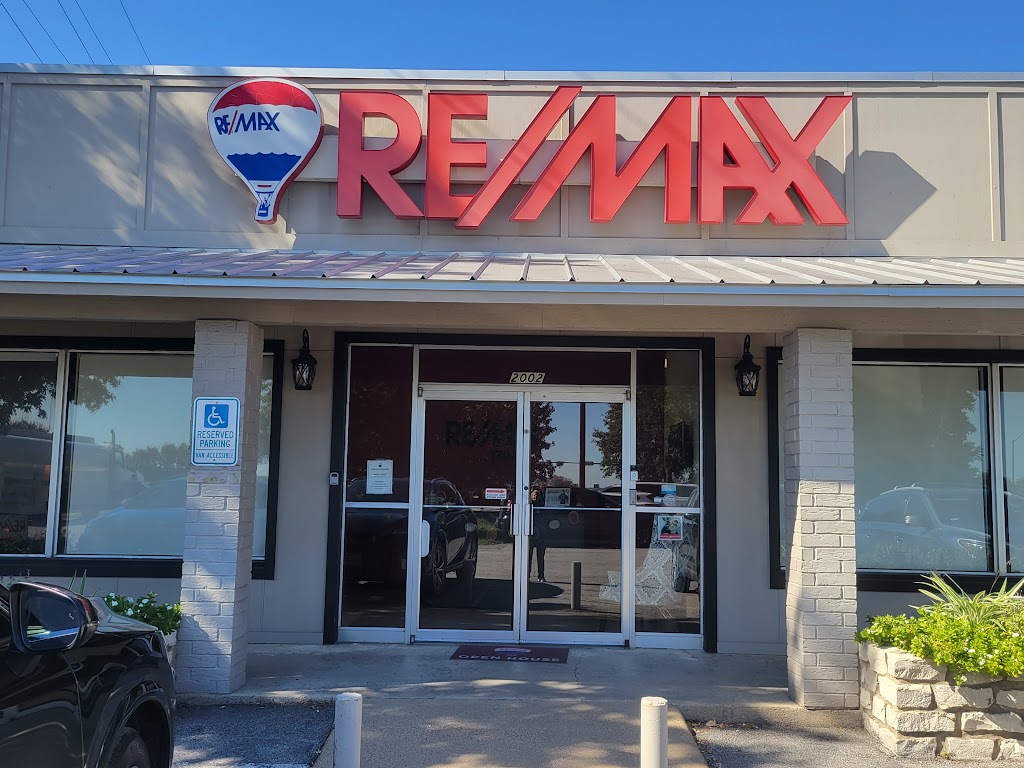 Re/Max Trinity III | 2002 Santa Fe Dr, Weatherford, TX 76086, USA | Phone: (817) 596-8000