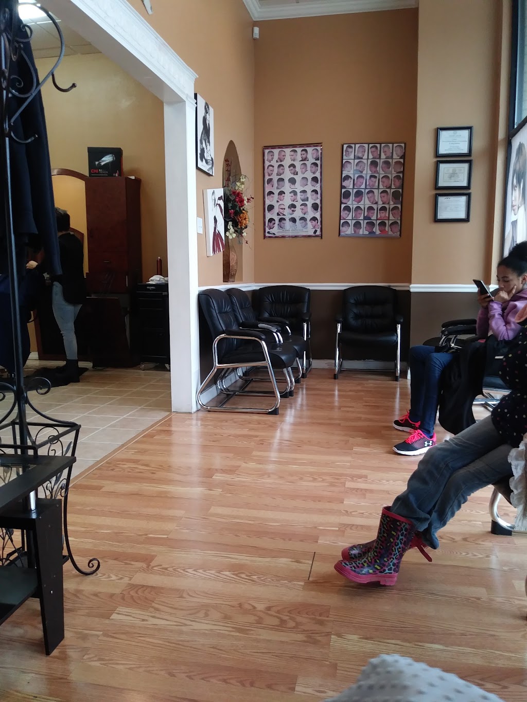 Glamour Beauty & Hair Salon | 1585 E Broad St, Mansfield, TX 76063, USA | Phone: (817) 473-1428