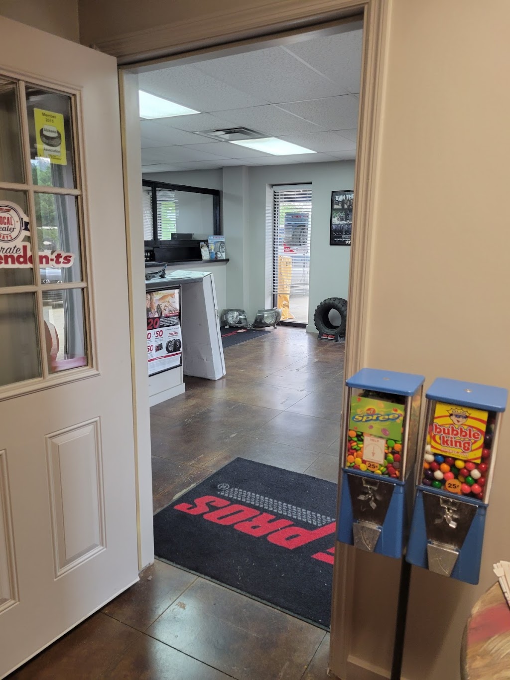 Chelsea Tire Pros | 347 Chesser Dr, Chelsea, AL 35043, USA | Phone: (205) 678-4944