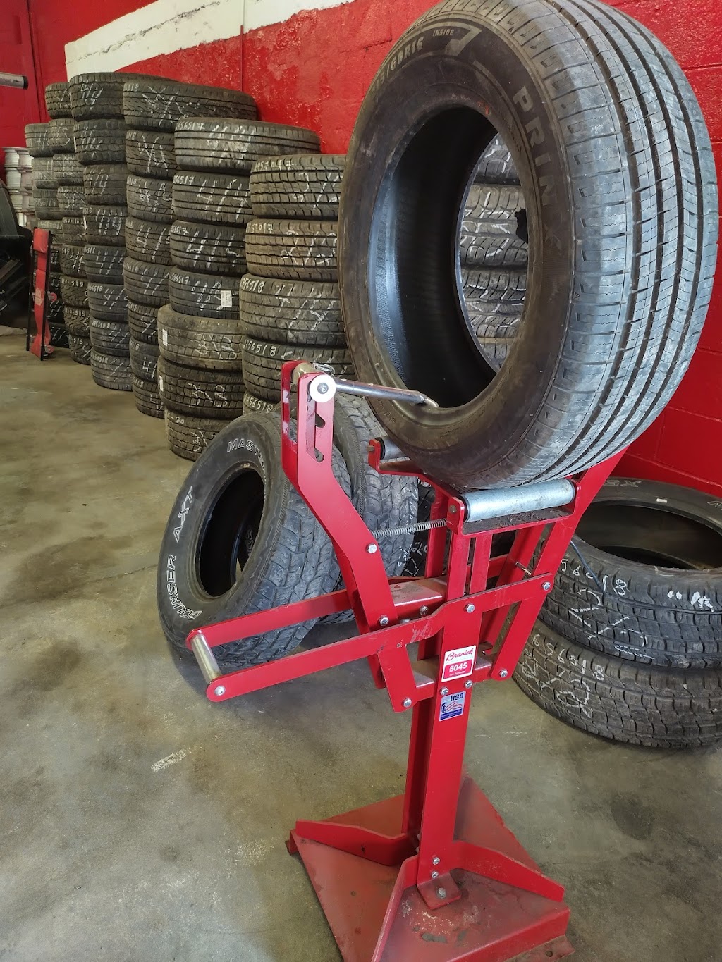 A & B Tires & Services | 8333 Dixie Hwy, Florence, KY 41042, USA | Phone: (859) 869-2002