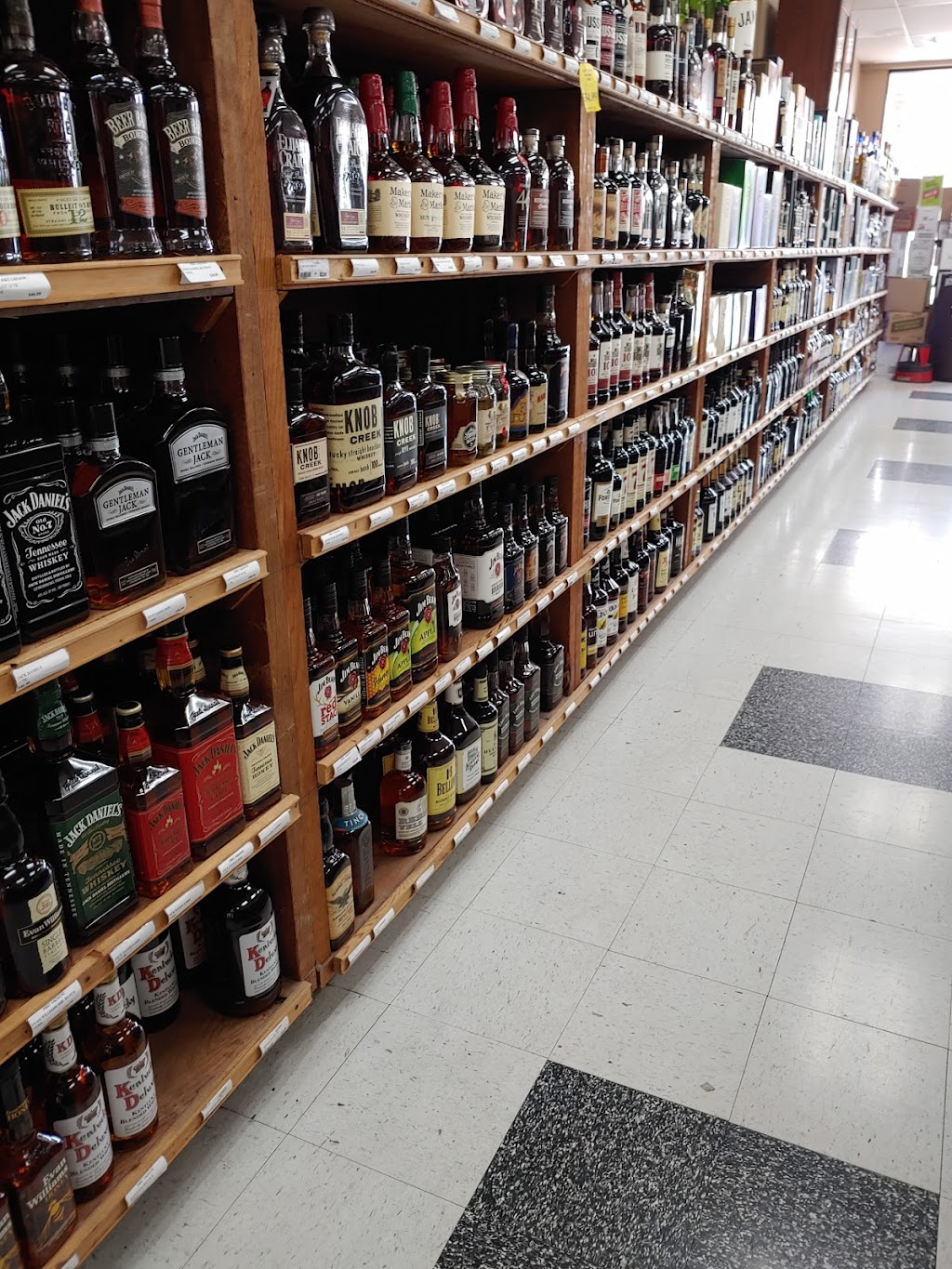 ABC Liquor | 2121 W Parmer Ln #105A, Austin, TX 78727, USA | Phone: (512) 836-8790