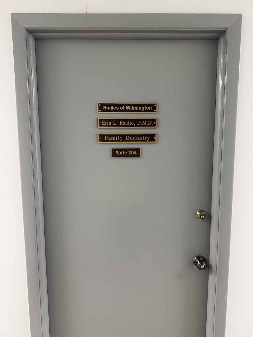 Smiles of Wilmington | 410 Foulk Rd Suite 204, Wilmington, DE 19803, USA | Phone: (302) 406-6661