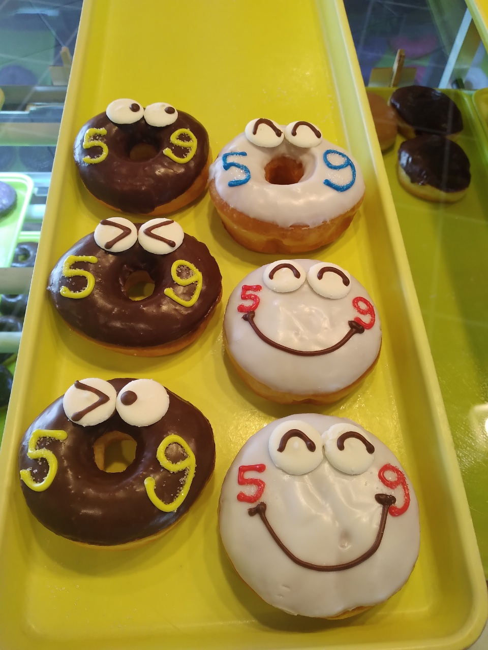 59 Donuts | 5801 S Sooner Rd, Oklahoma City, OK 73135, USA | Phone: (405) 601-6886