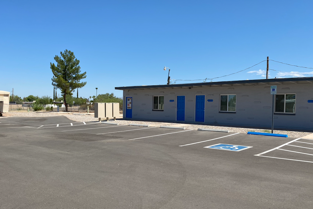 The Palms Mobile Home Park | 4265 E Benson Hwy, Tucson, AZ 85706 | Phone: (520) 392-1661