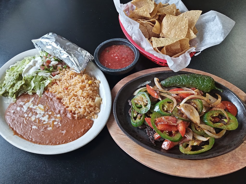 Juans Mexican Restaurant | 208 N Blake, Wagoner, OK 74467, USA | Phone: (918) 485-3391