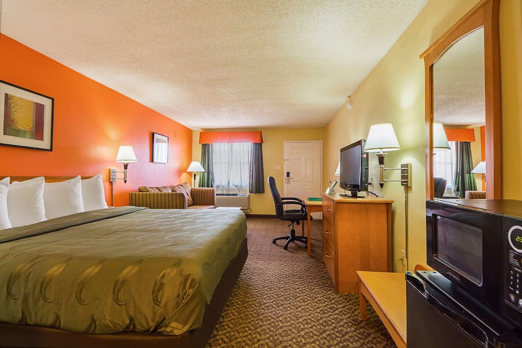 Quality Inn & Suites North Richland Hills | 8709 Airport Fwy, North Richland Hills, TX 76180, USA | Phone: (817) 656-8881