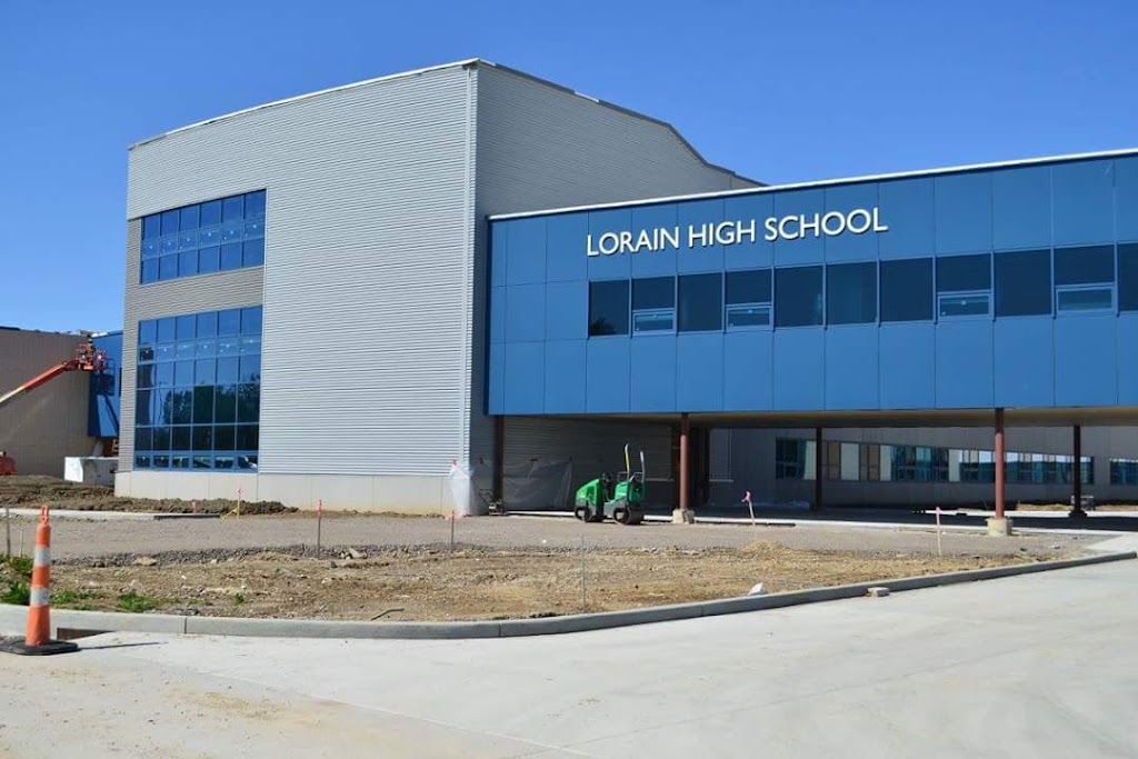 Lorain High School | 2600 Ashland Ave, Lorain, OH 44052, USA | Phone: (440) 233-2200