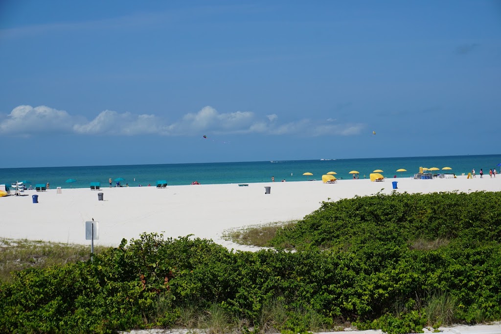 Treasure Shores Beach Club | 10360 Gulf Blvd, Treasure Island, FL 33706 | Phone: (727) 367-5989