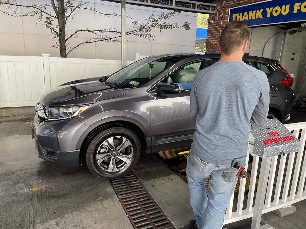 Splash Car Wash | 340 Central Ave, White Plains, NY 10606, USA | Phone: (914) 948-2000