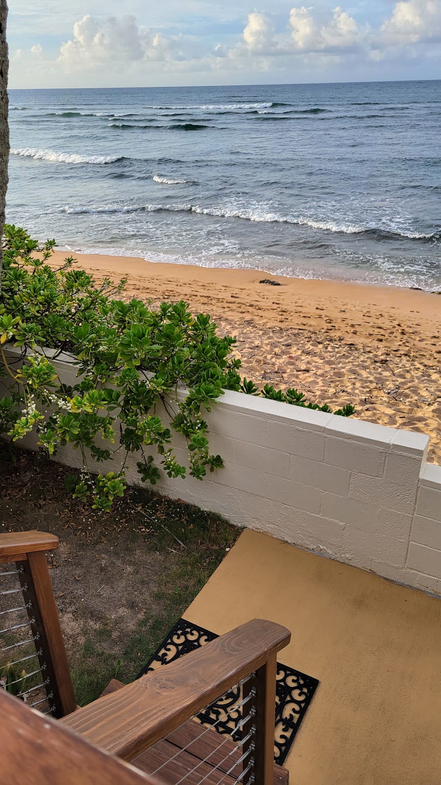 Haleiwa Waterfront House | 66-485 Pikai St, Haleiwa, HI 96712, USA | Phone: (808) 388-1770