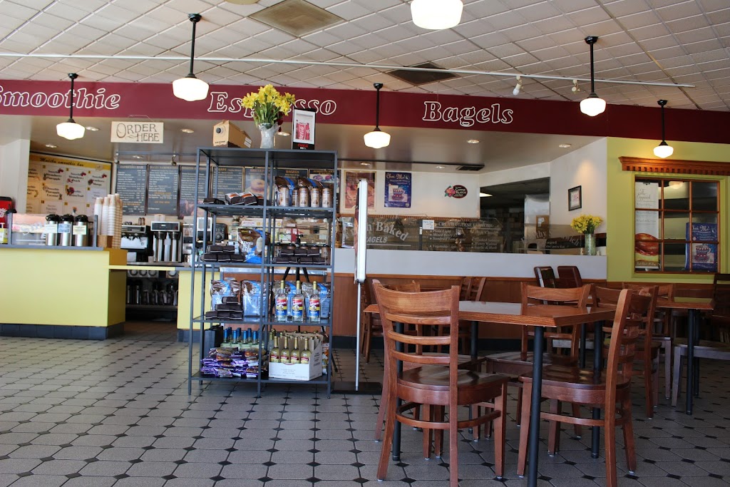 Malibu Bagel Cafe | 1601 N Mountain Ave, Upland, CA 91784, USA | Phone: (909) 981-5575