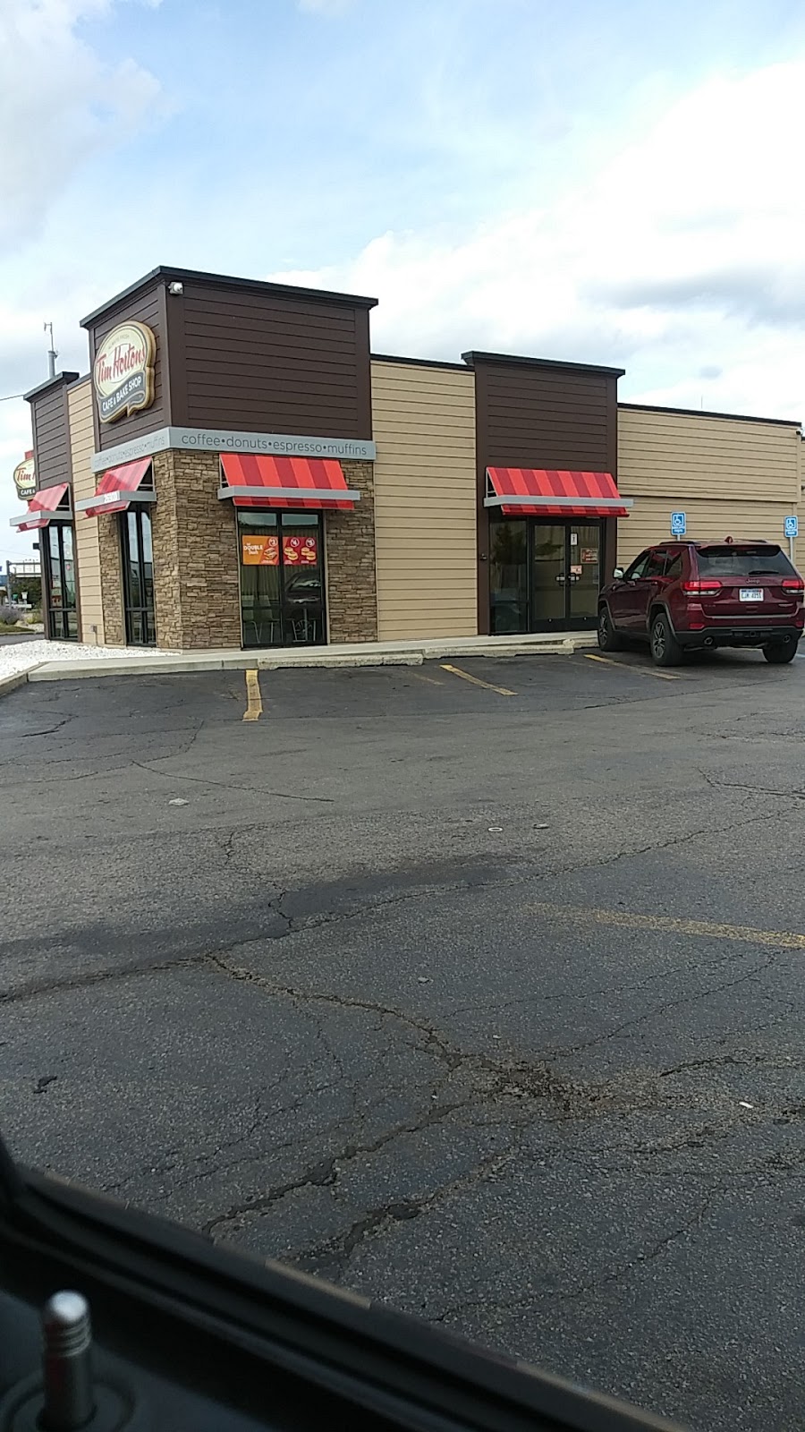 Tim Hortons | 26900 Groesbeck Hwy, Warren, MI 48089, USA | Phone: (586) 879-0204