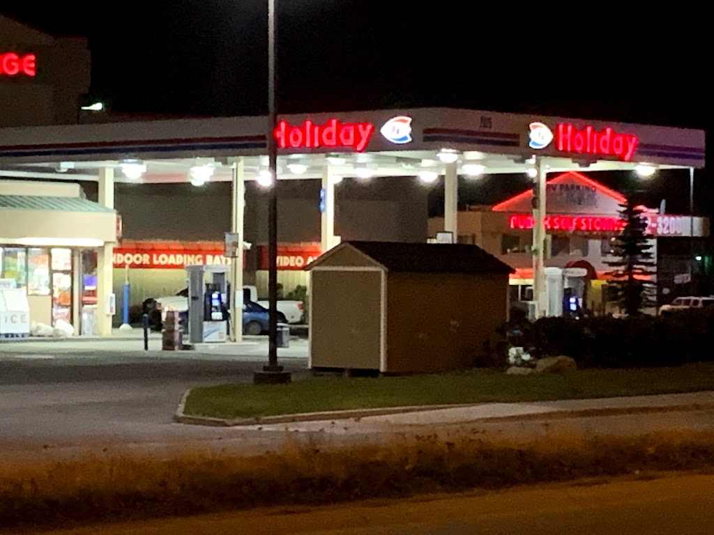 Holiday Stationstores - gas station  | Photo 2 of 6 | Address: 2025 W Dimond Blvd, Anchorage, AK 99515, USA | Phone: (907) 344-3044