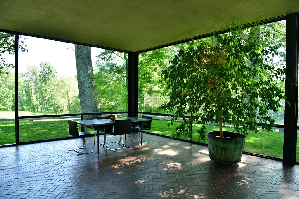 The Glass House, National Trust for Historic Preservation | 199 Elm St, New Canaan, CT 06840, USA | Phone: (203) 594-9884