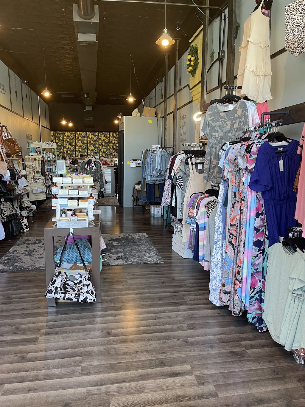 The Lemon Drop Boutique | 410 Main St, Carrollton, KY 41008, USA | Phone: (502) 662-6015