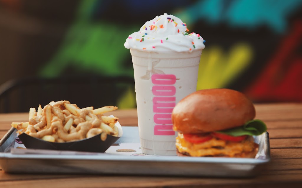 nomoo | new american burgers | 7507 Melrose Ave, Los Angeles, CA 90046, USA | Phone: (323) 433-4990