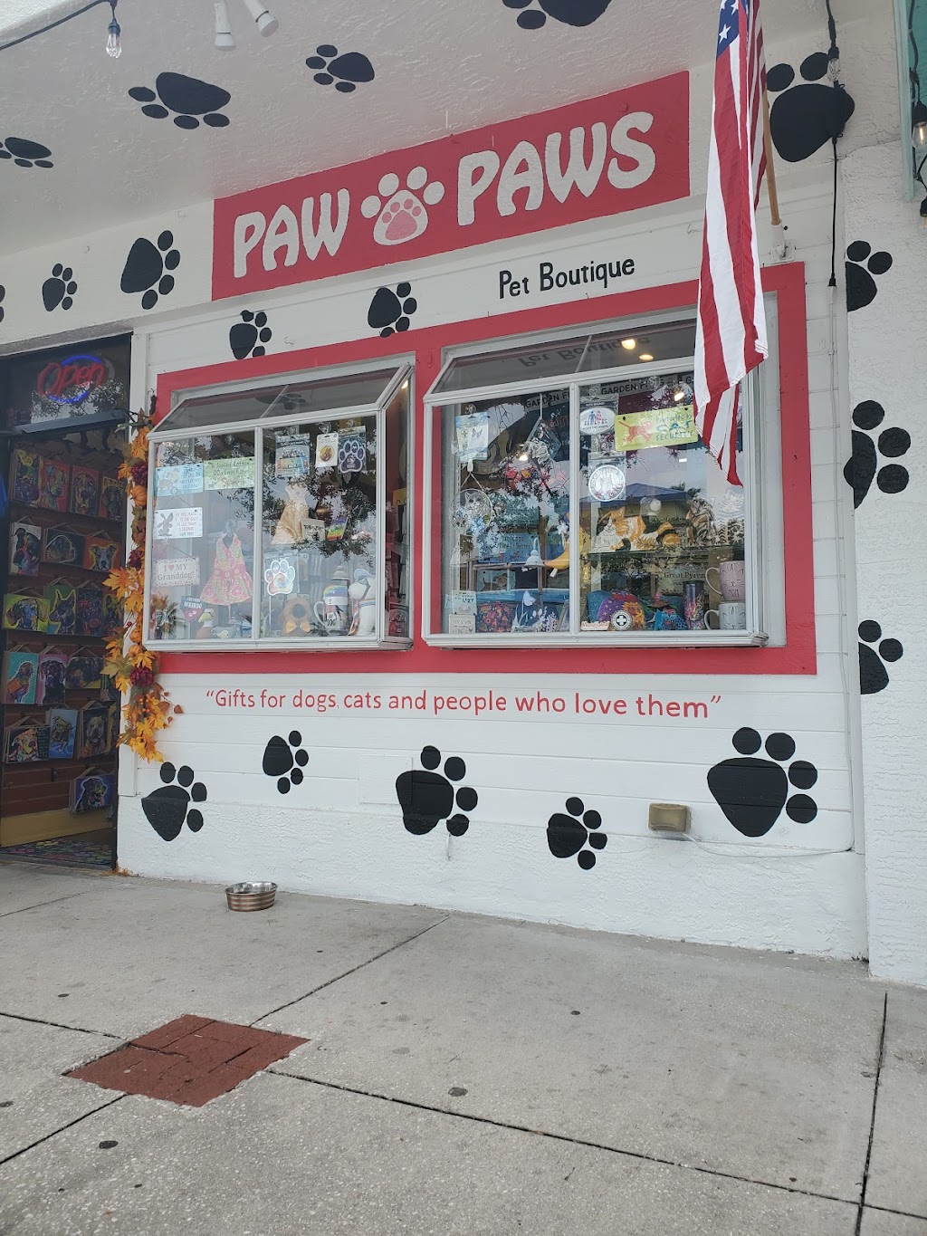Paw Paws of Gulfport | 3129 Beach Blvd S, Gulfport, FL 33707, USA | Phone: (727) 303-0966