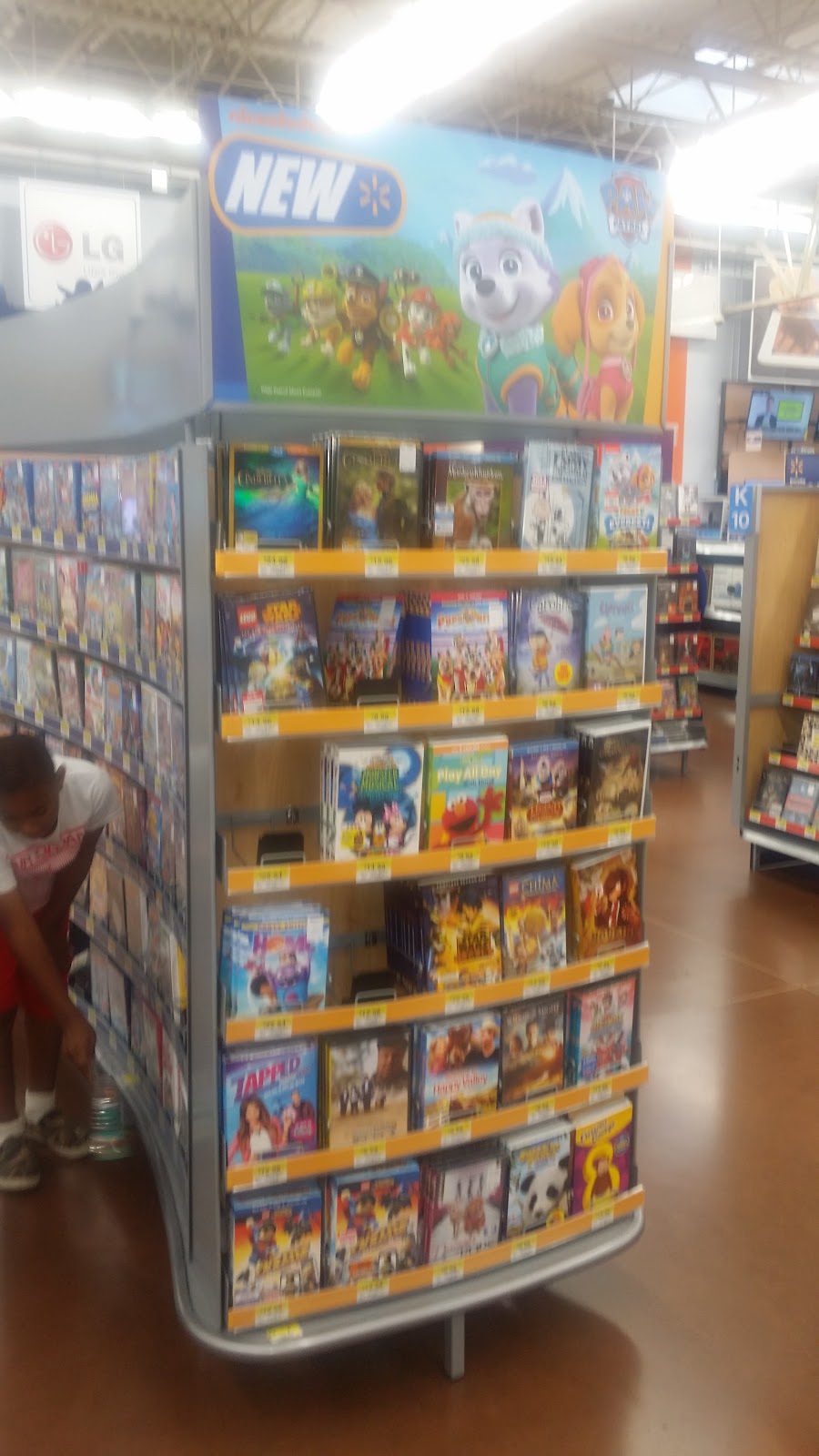 Walmart Supercenter | 1000 W Shawnee St, Muskogee, OK 74401, USA | Phone: (918) 687-0058