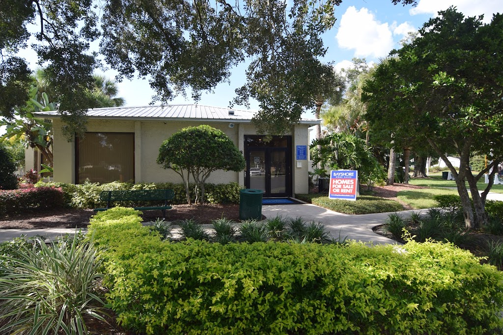 Half Moon Bay Dermatology | 585 Kelly Ave, Half Moon Bay, CA 94019, USA | Phone: (650) 712-1200