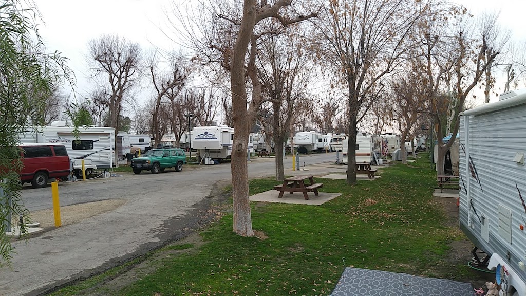 Bakersfield RV Park | 8633 E Brundage Ln, Bakersfield, CA 93307, USA | Phone: (661) 366-3550