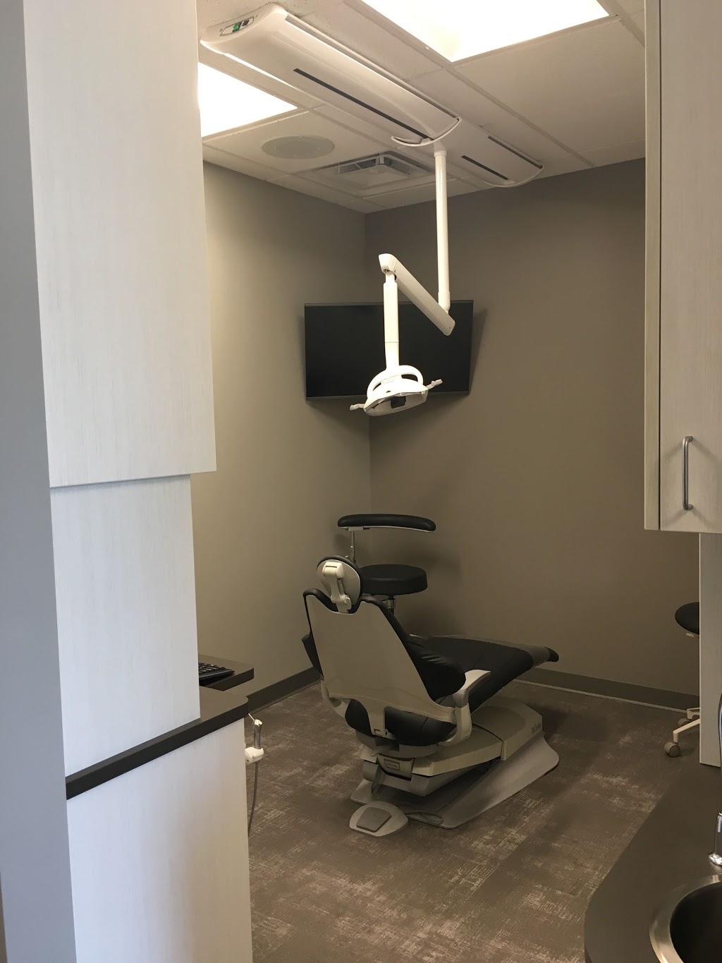 Daily Dental & Bracesbar Gahanna | 305 Hamilton Rd, Gahanna, OH 43230, USA | Phone: (614) 333-6046