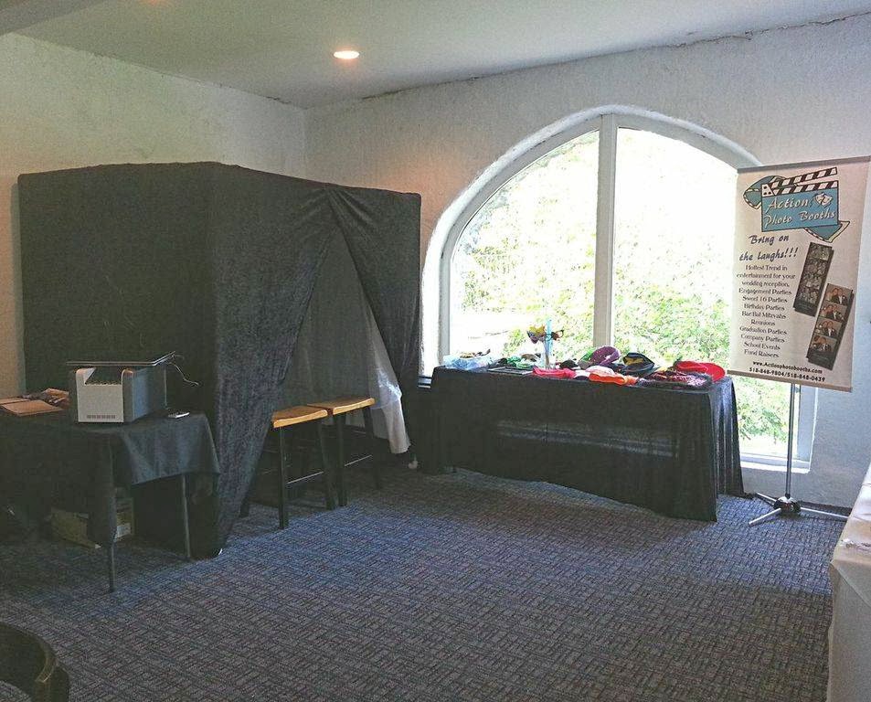 Action Photo Booths | 232 Voorhees Rd, Amsterdam, NY 12010, USA | Phone: (518) 848-5004