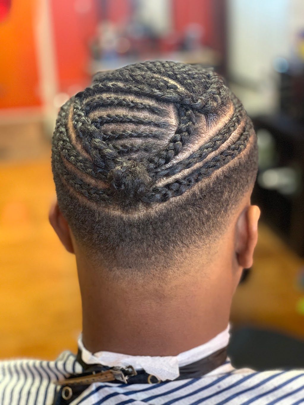 The Barbers Point Executive Barber/Salon & Lounge | 705 Big Stone Gap Rd, Duncanville, TX 75137, USA | Phone: (469) 868-6500