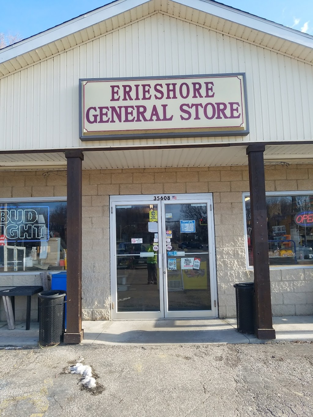 Erieshore Beverage & Bait | 35608 Lakeshore Blvd, Eastlake, OH 44095, USA | Phone: (440) 942-3470