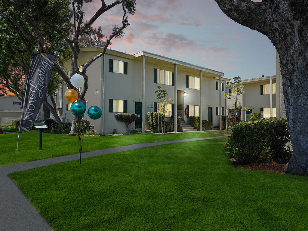 Colonial Garden Apartments | 460 N Humboldt St #1, San Mateo, CA 94401 | Phone: (833) 357-4205