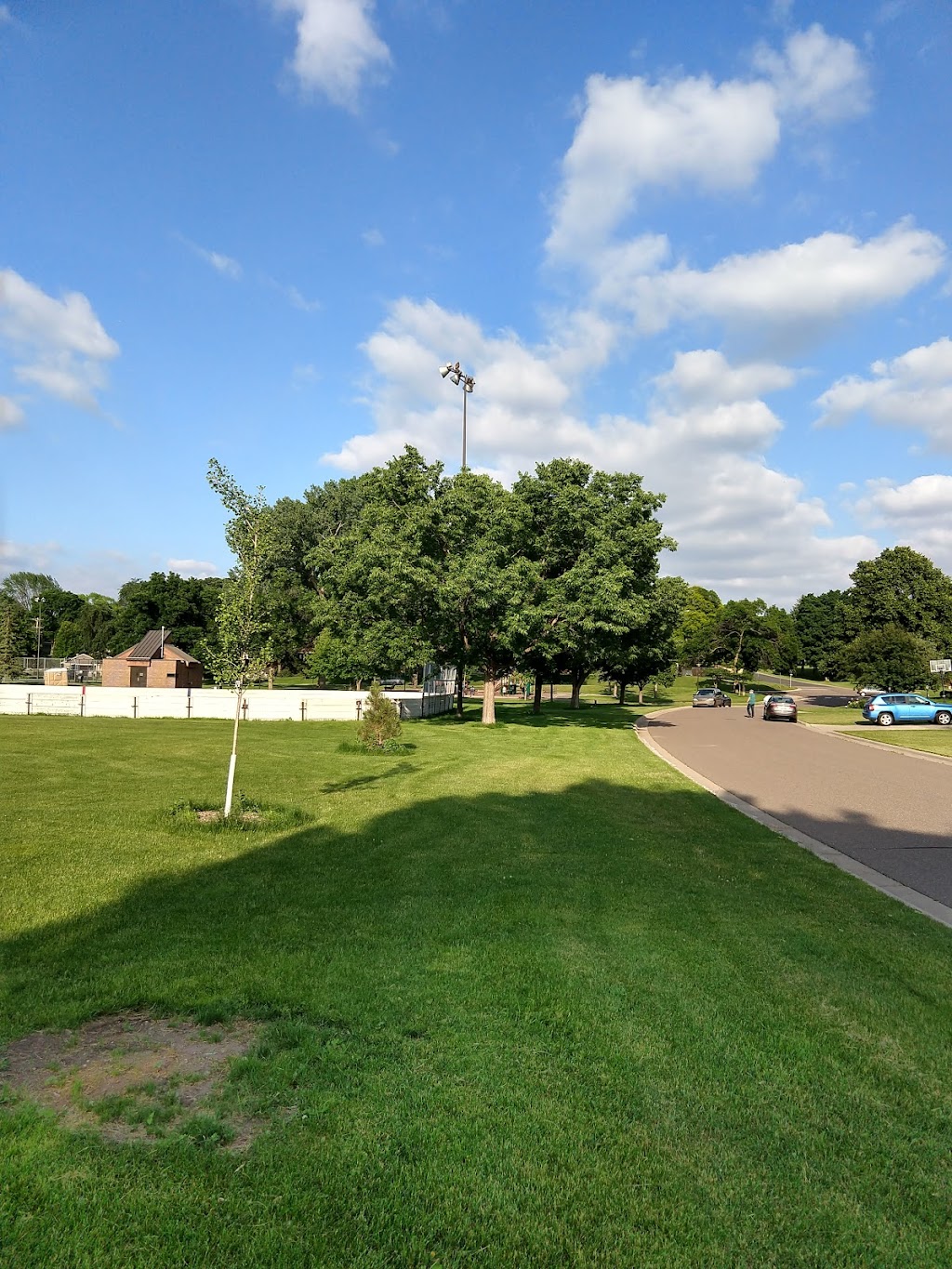 Gearty Park Rink | 3101 Regent Ave N, Golden Valley, MN 55422 | Phone: (763) 512-2350