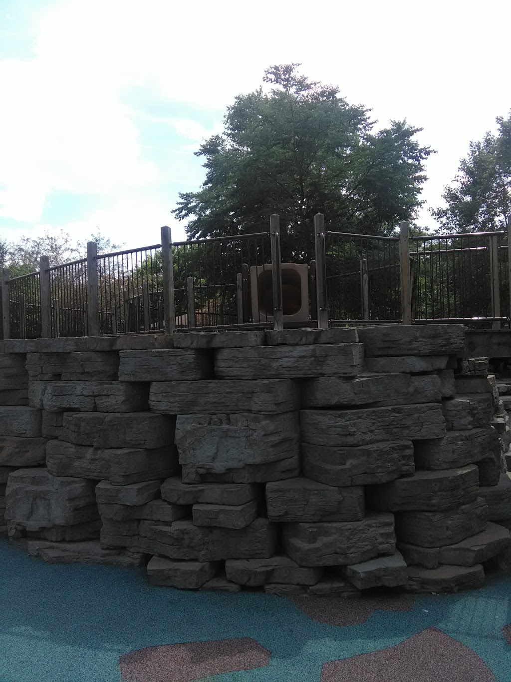 Waterford Oaks County Park | 1702 Scott Lake Rd, Waterford Twp, MI 48328, USA | Phone: (248) 858-0916