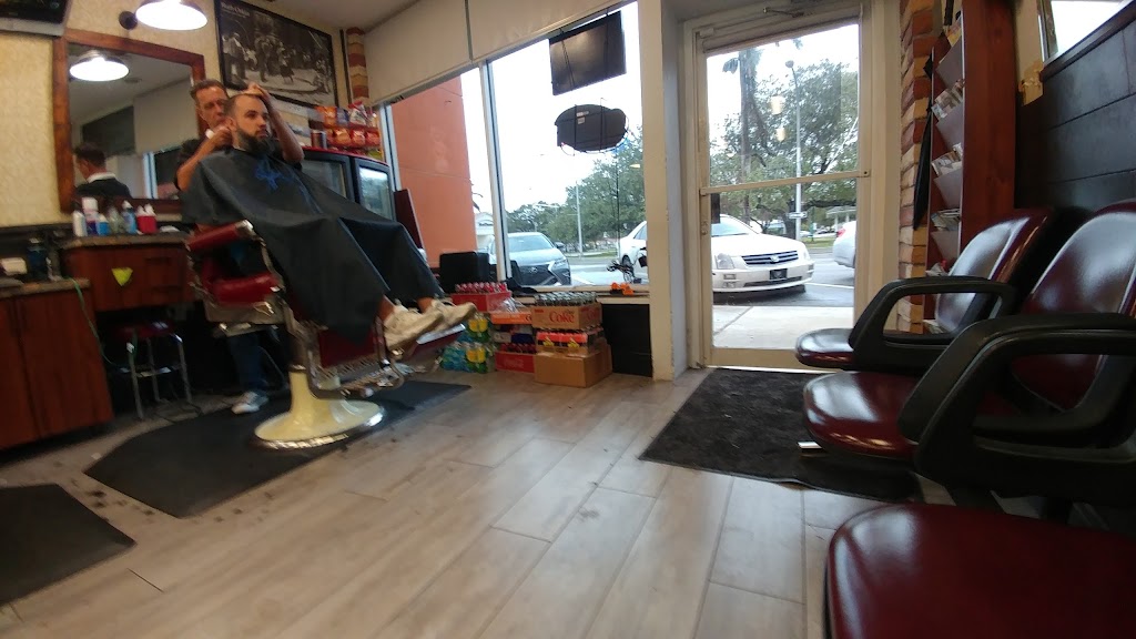 Circle Barber Shop | 73 Curtiss Pkwy, Miami Springs, FL 33166, USA | Phone: (305) 885-3240