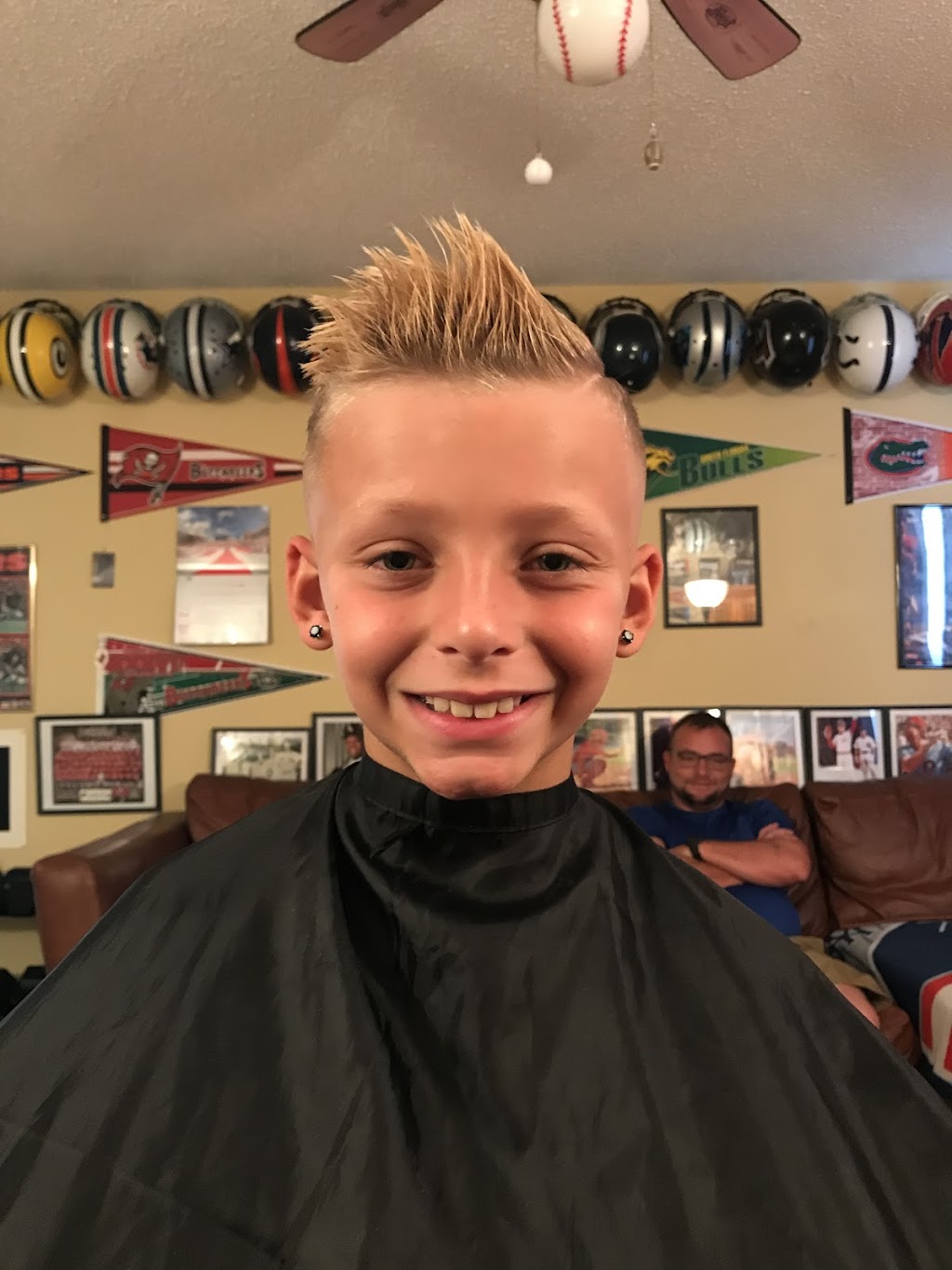 Robert Lee’s Barber Shop | 15120 County Line Rd, Spring Hill, FL 34610, USA | Phone: (813) 863-5894