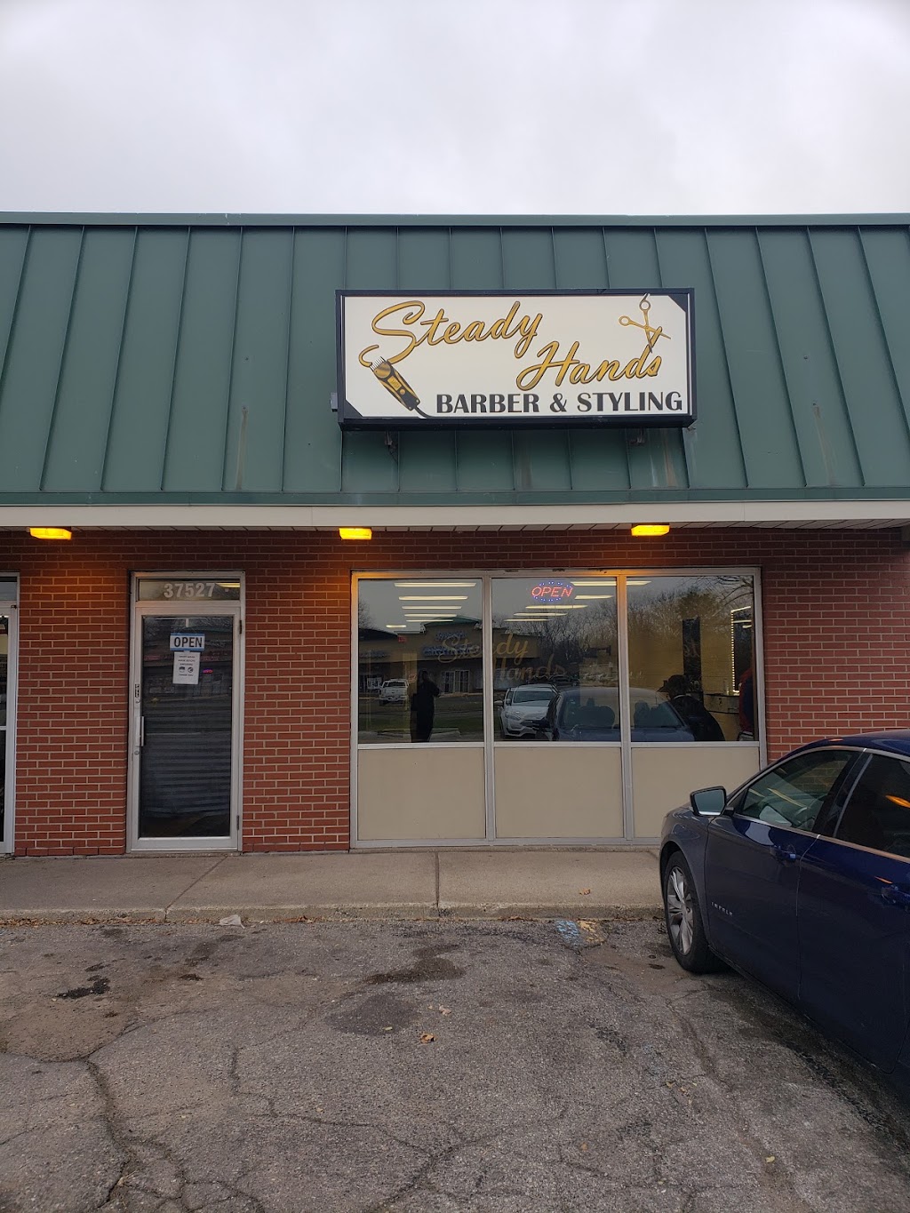 Steady Hands Barber Shop | 37527 Harper Ave, Clinton Twp, MI 48036, USA | Phone: (586) 842-7233