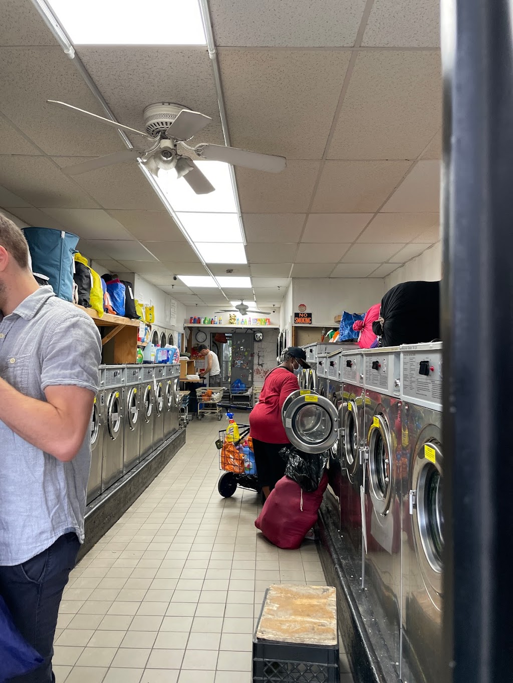 Laundromat | 353 Franklin Ave, Brooklyn, NY 11238, USA | Phone: (917) 900-6955