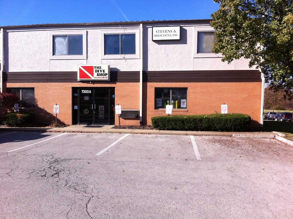 Dive Shop Inc - Sunday