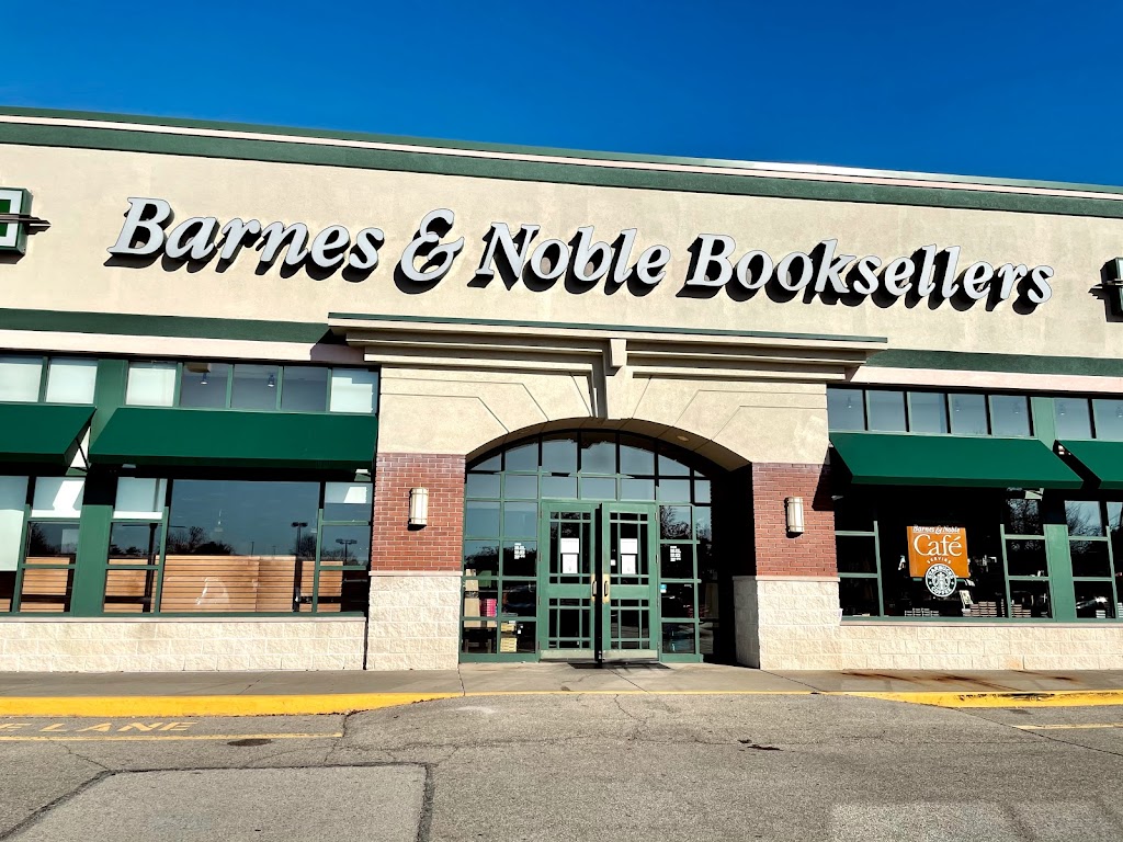 Barnes & Noble | Shopping Center, 1000 Cranberry Square Dr, Cranberry Twp, PA 16066, USA | Phone: (724) 772-6200