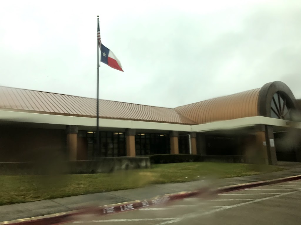 Mckamy Elementary School | 3443 Briargrove Ln, Dallas, TX 75287, USA | Phone: (972) 968-2400