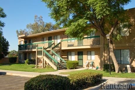 Heritage Park Senior Living | 303 W Merrill Ave, Rialto, CA 92376, USA | Phone: (909) 874-5055