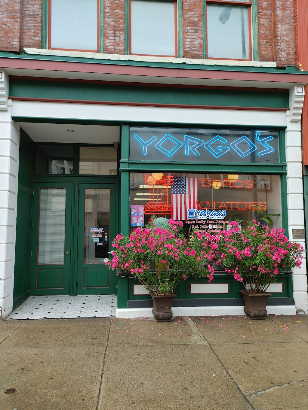 Yorgos Gyros & Potatoes | 127 N 4th St, Steubenville, OH 43952, USA | Phone: (740) 282-9663