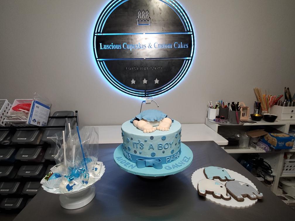 Luscious Cupcakes and Custom Cakes | 237 Epsom Dr, El Paso, TX 79928, USA | Phone: (915) 525-5998