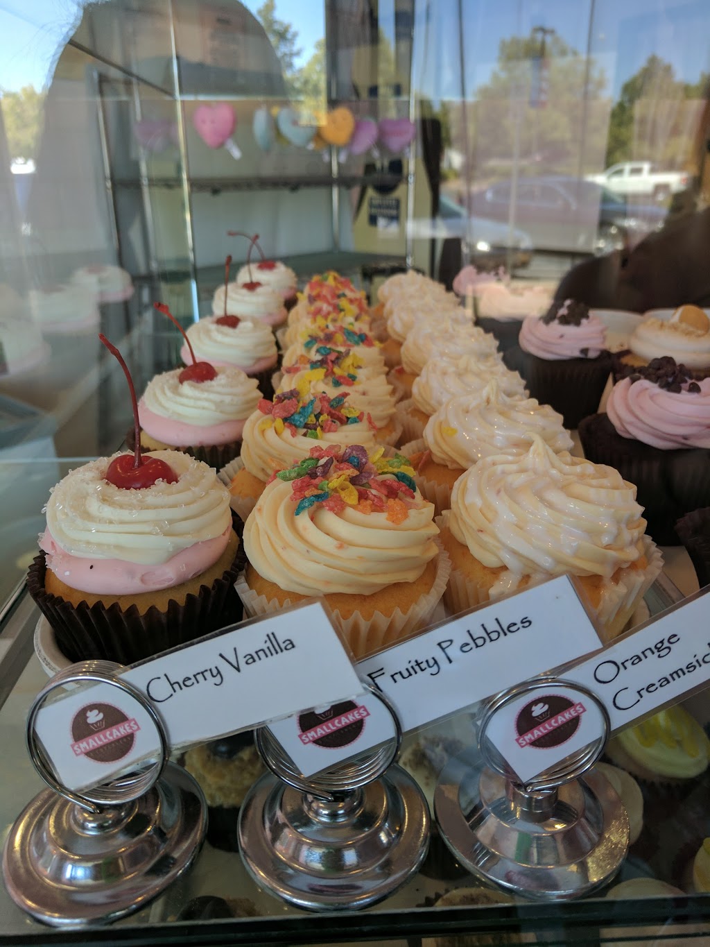 Smallcakes West Roseville | 1090 Pleasant Grove Blvd, Roseville, CA 95678 | Phone: (916) 782-1221